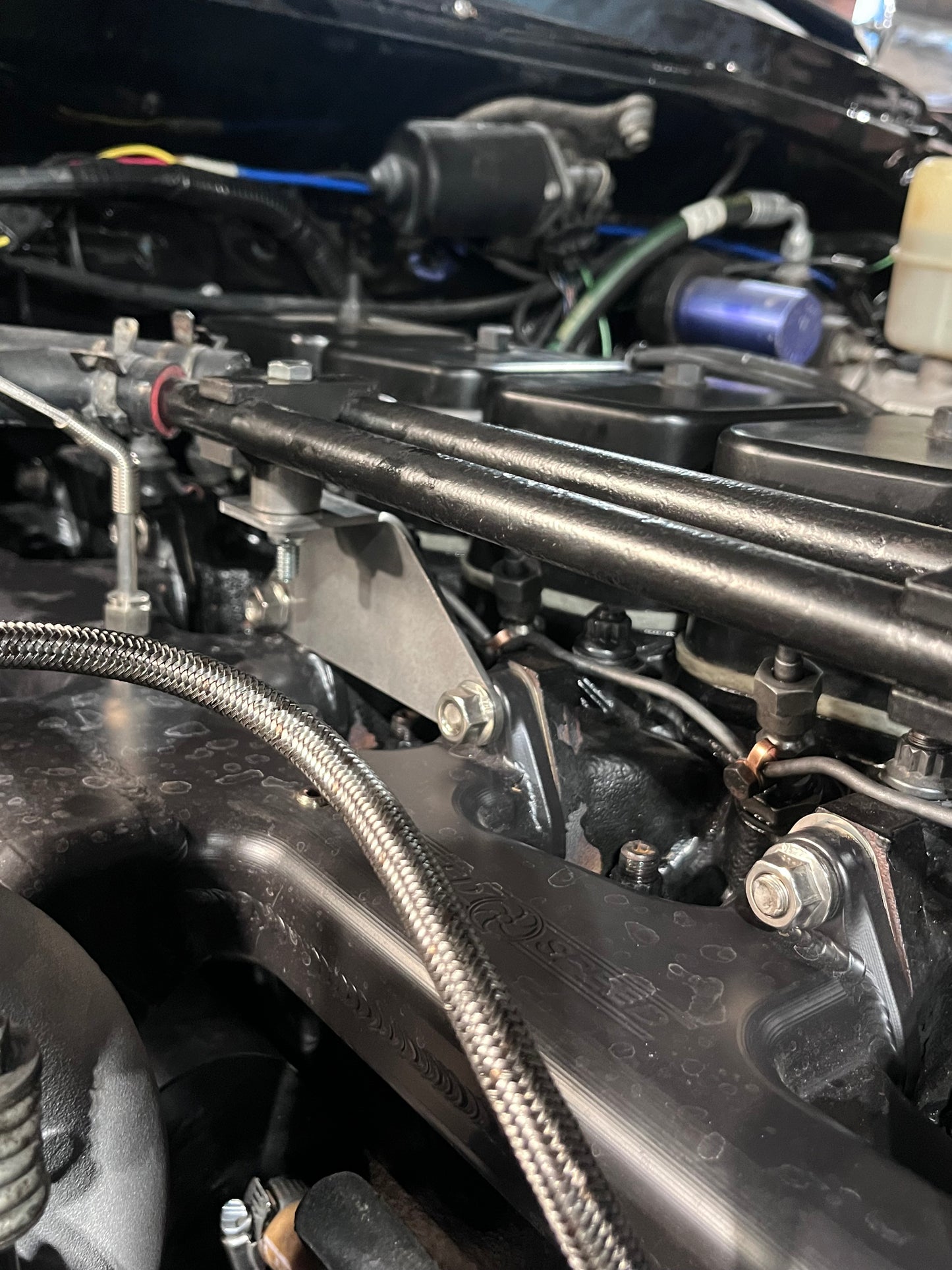 1989-1998 Dodge Cummins Heater Pipe Mount