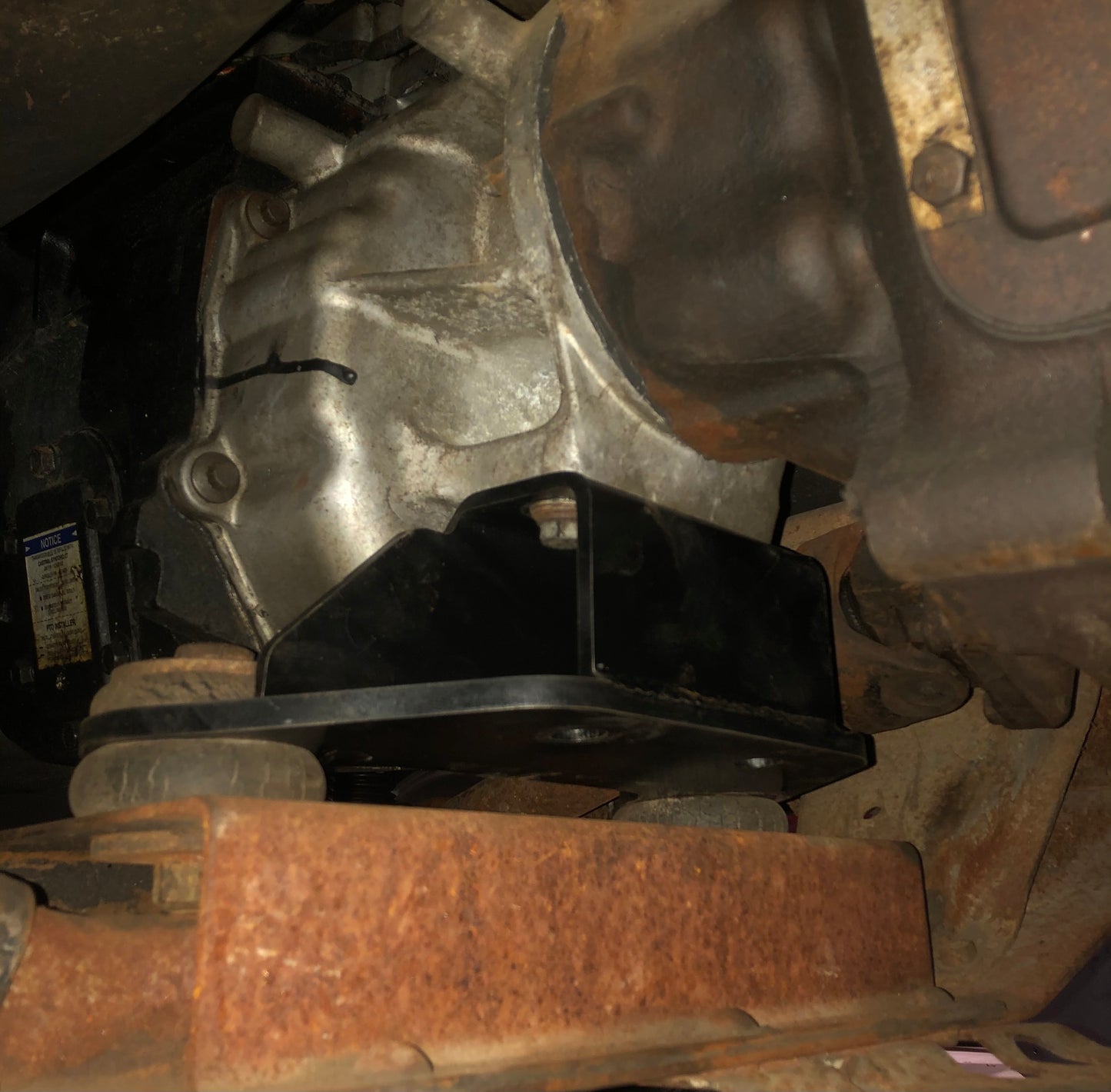 1989-1993 Ram NV4500 Trans Mount