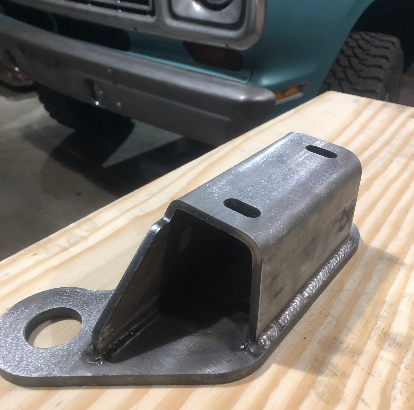 1989-1993 Ram NV4500 Trans Mount