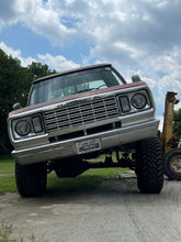 Load image into Gallery viewer, 72-93 Dodge truck 3 link suspension kit
