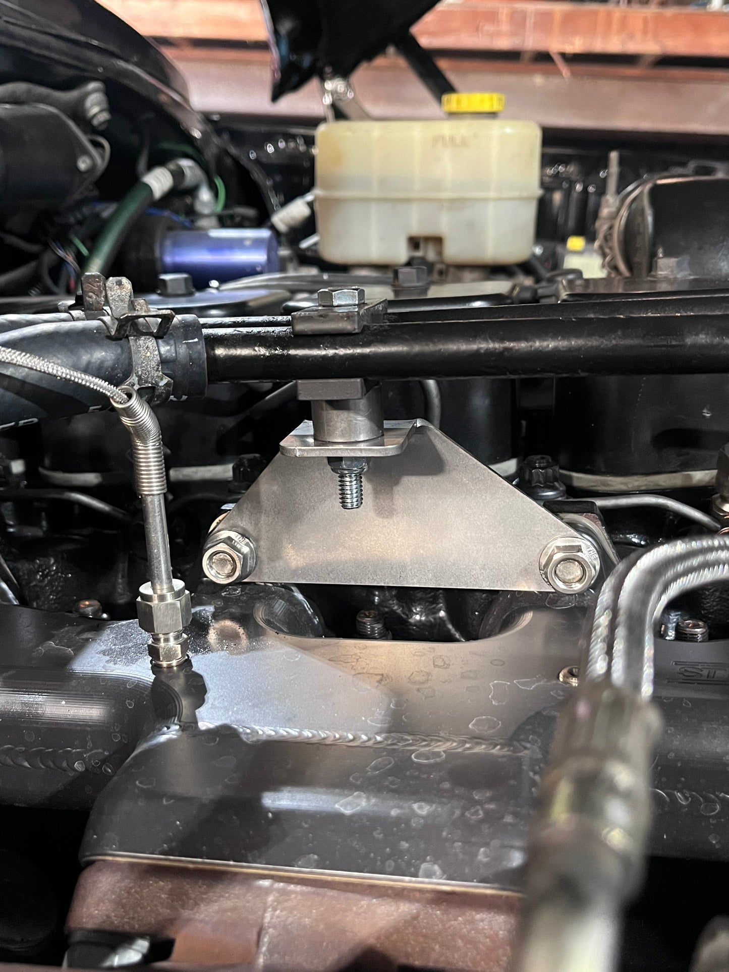 1989-1998 Dodge Cummins Heater Pipe Mount